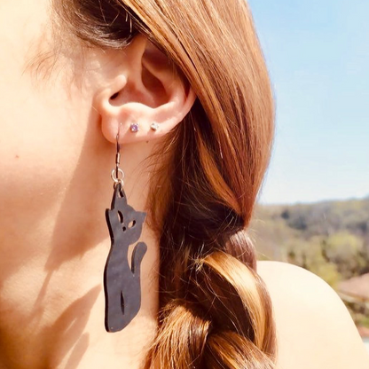 Poppy Recycled Rubber Cat Earrings