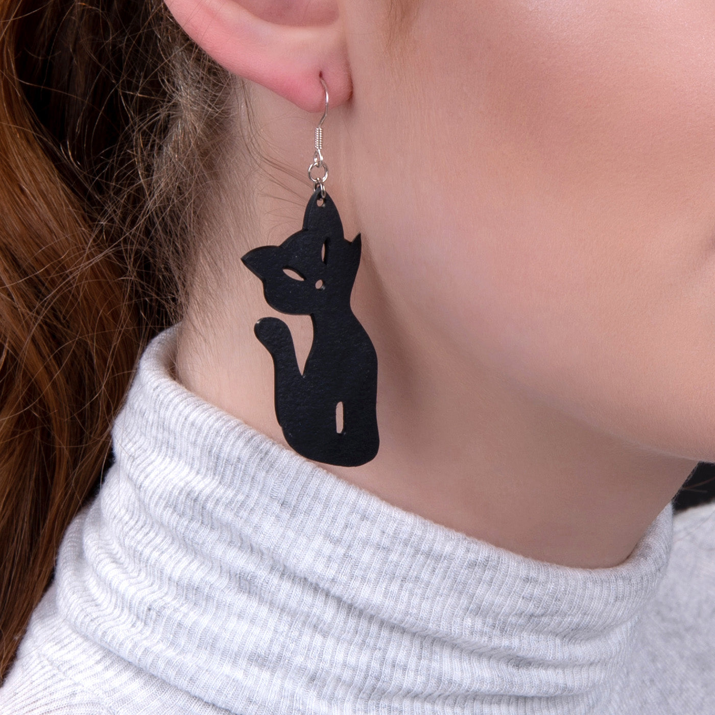 Poppy Recycled Rubber Cat Earrings