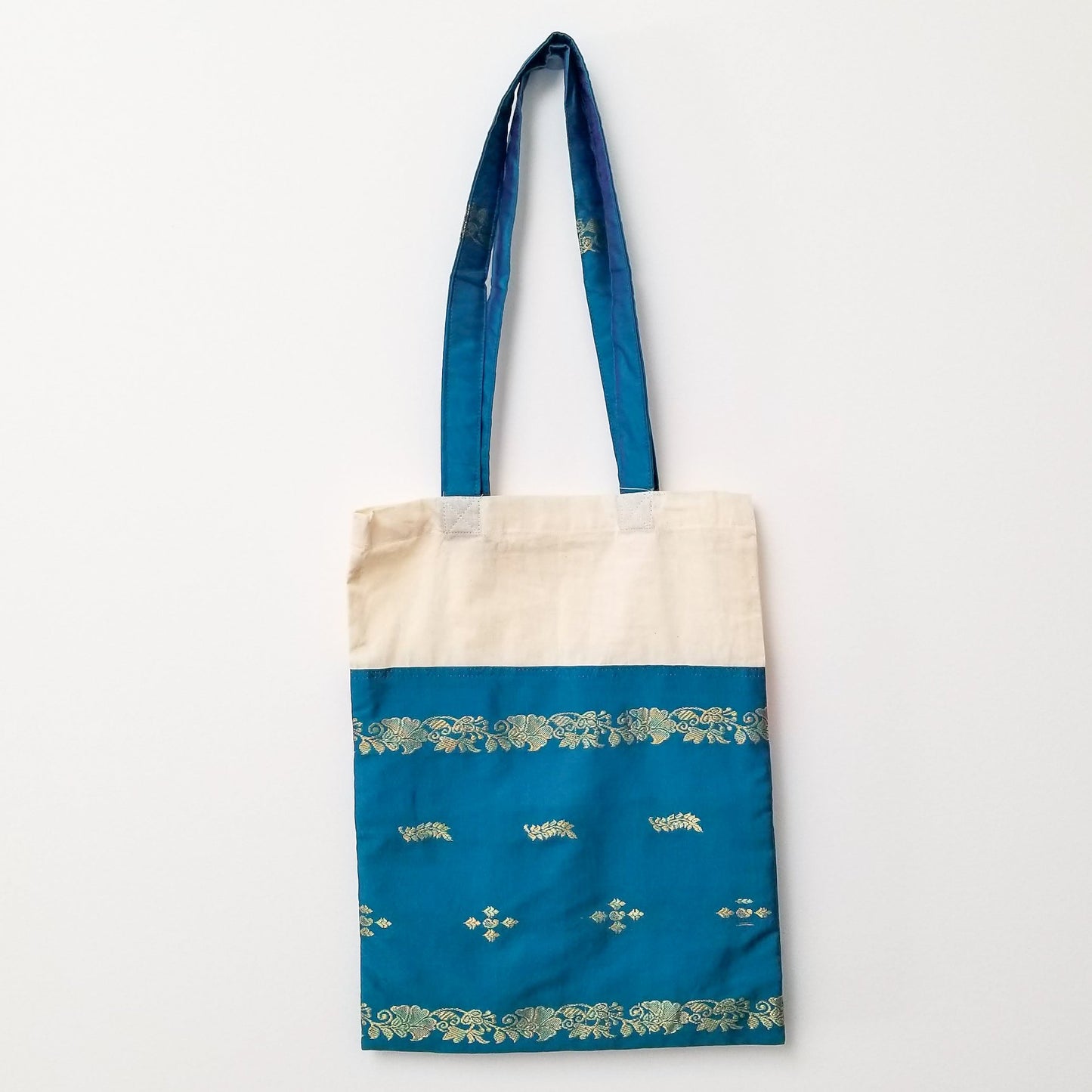 Sari tote bag