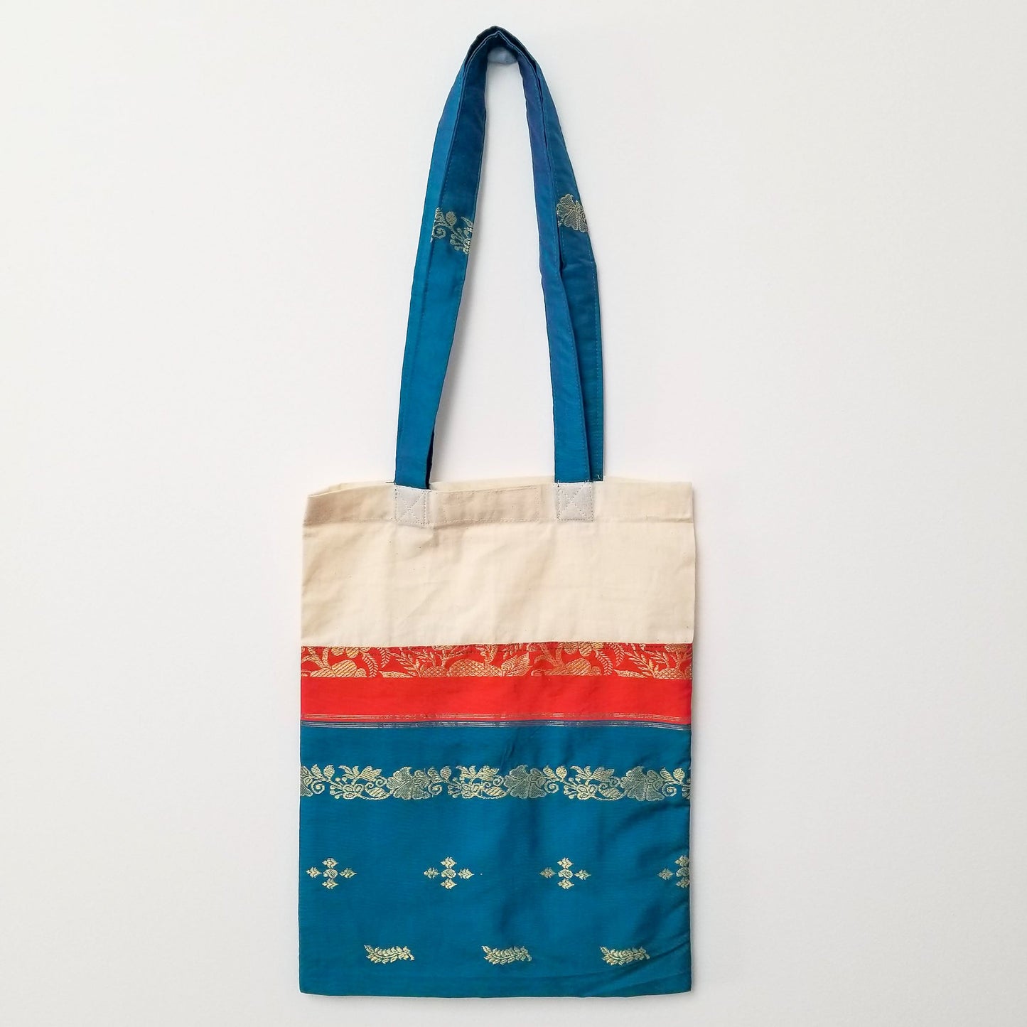 Sari tote bag