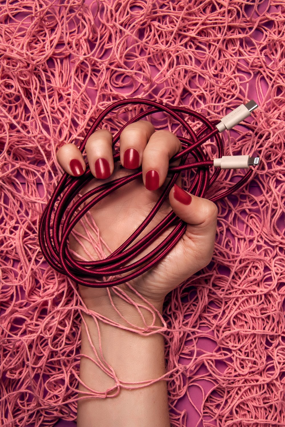 iPhone Lightning cable - Made of recycled fishing nets - Plum