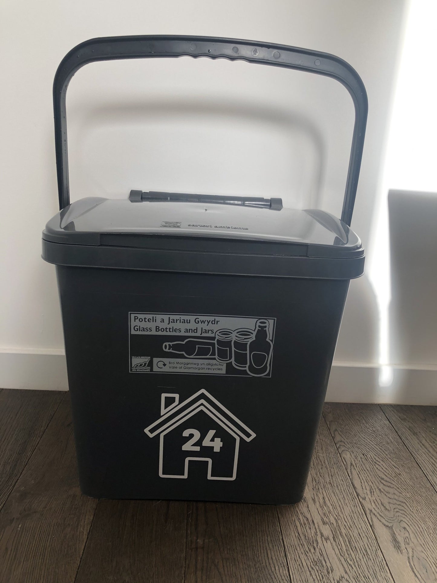 Recycle Bin Rooftop House Number Sticker